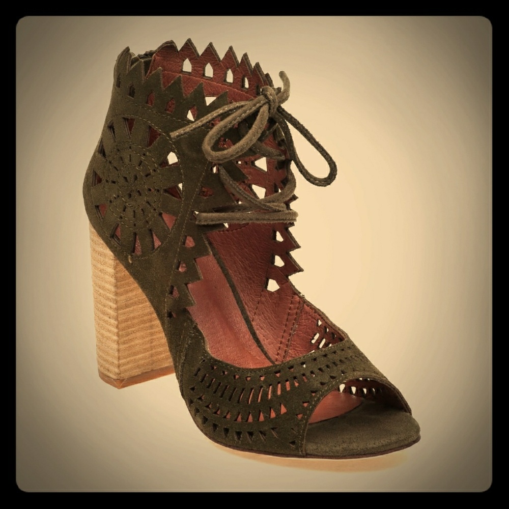 Jeffery Campbell Cordia